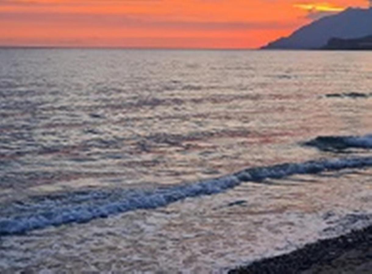 Atalanti Seaside Junior Suites Кератокампос Екстериор снимка