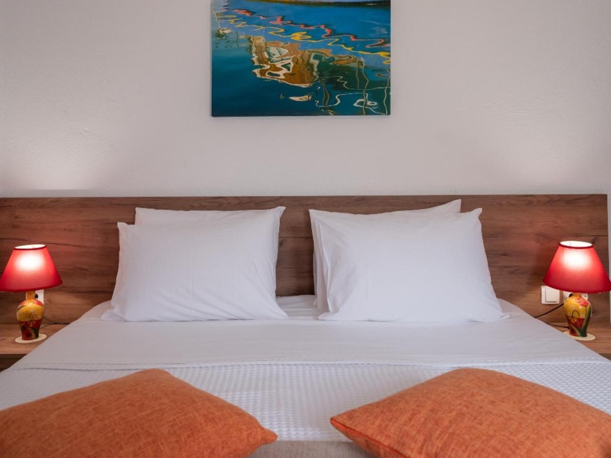 Atalanti Seaside Junior Suites Кератокампос Екстериор снимка